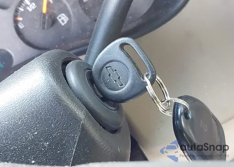 2004 Chevrolet Tahoe Lt z USA, uszkodzony, nr VIN 1GNEK13ZX4R247731